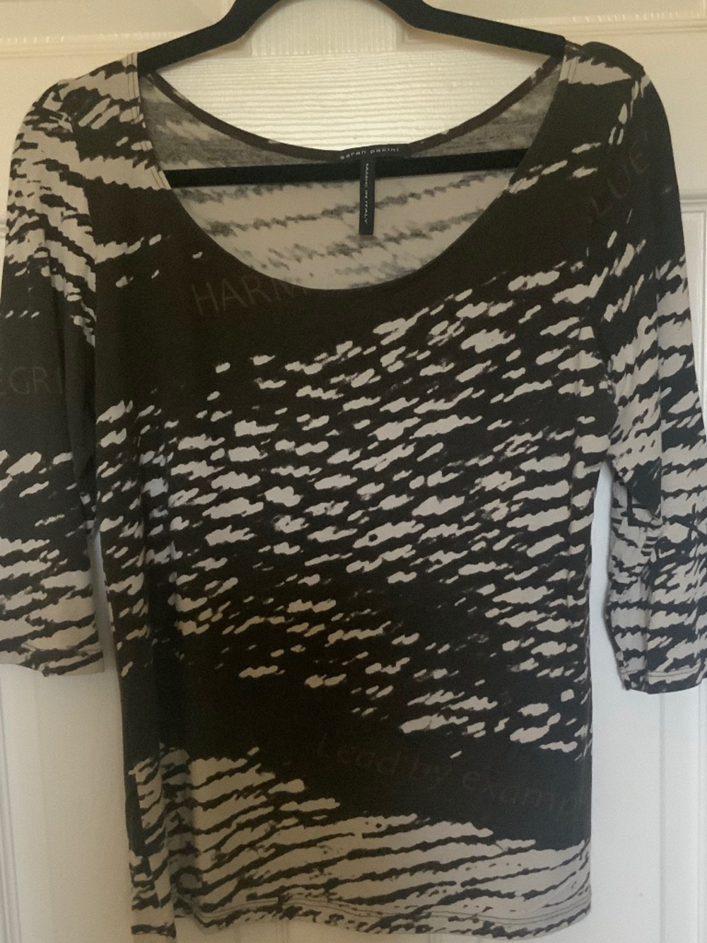 Sarah Pacini Graphic Modal Harmony Top